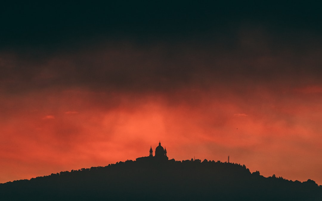 silhouette of building photograph