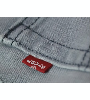Levis jeans