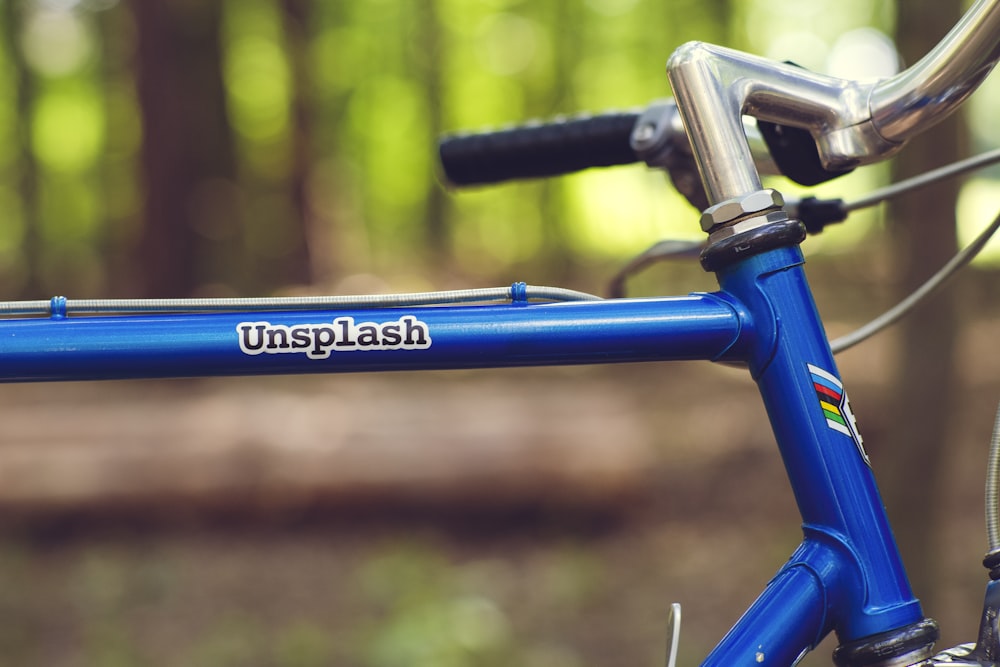 bicicletta Unsplash blu