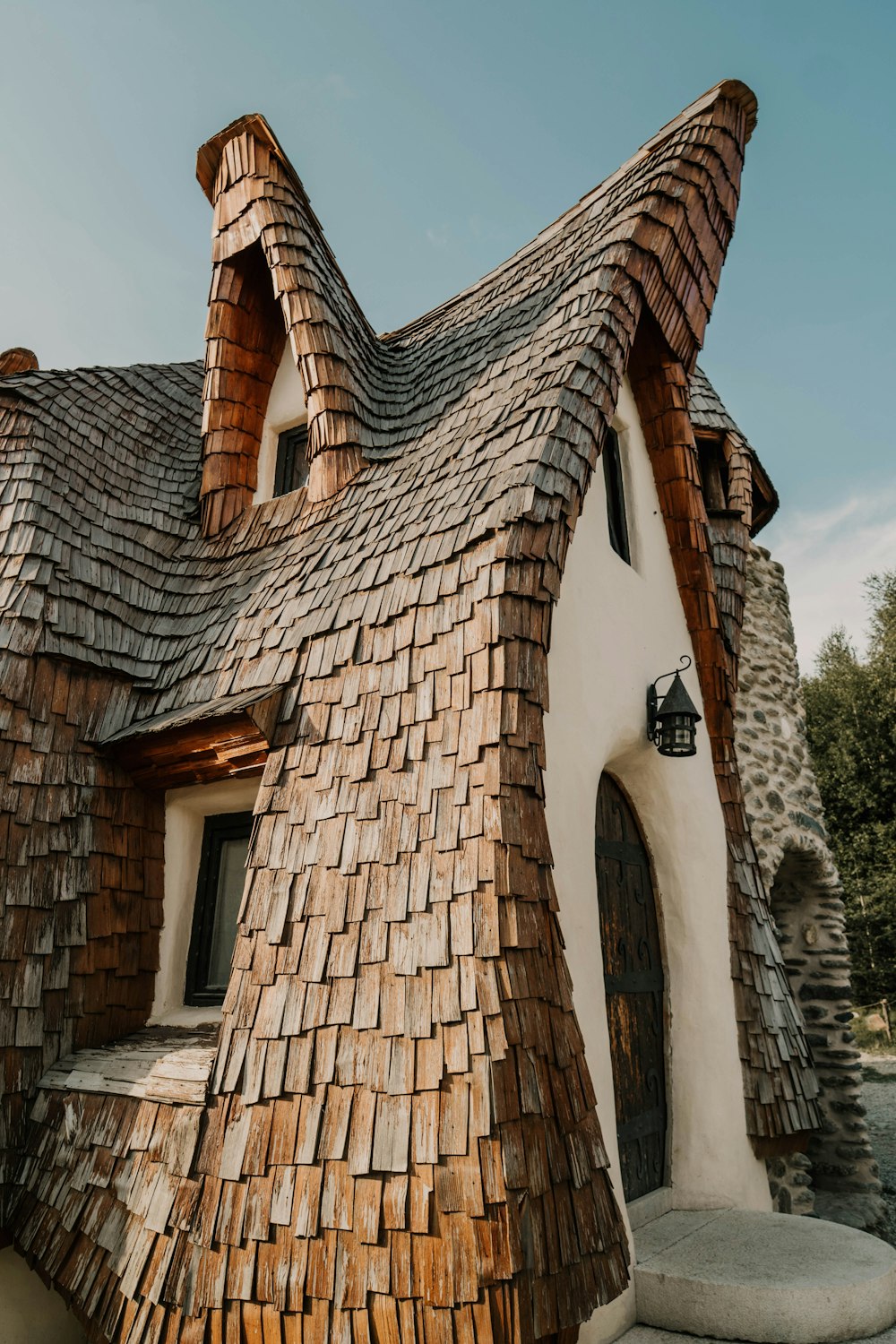 white and brown log house