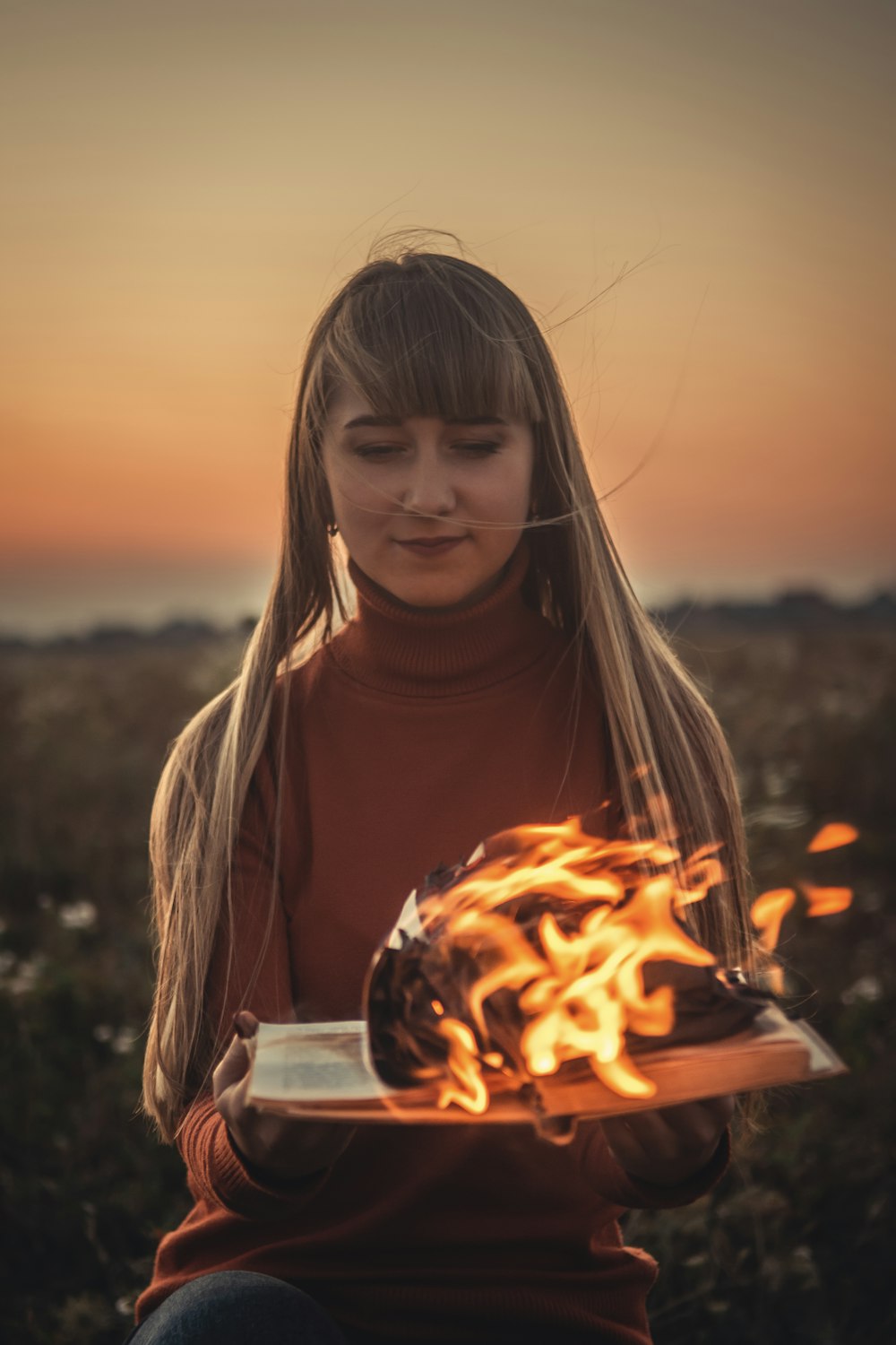 woman holding brown tray