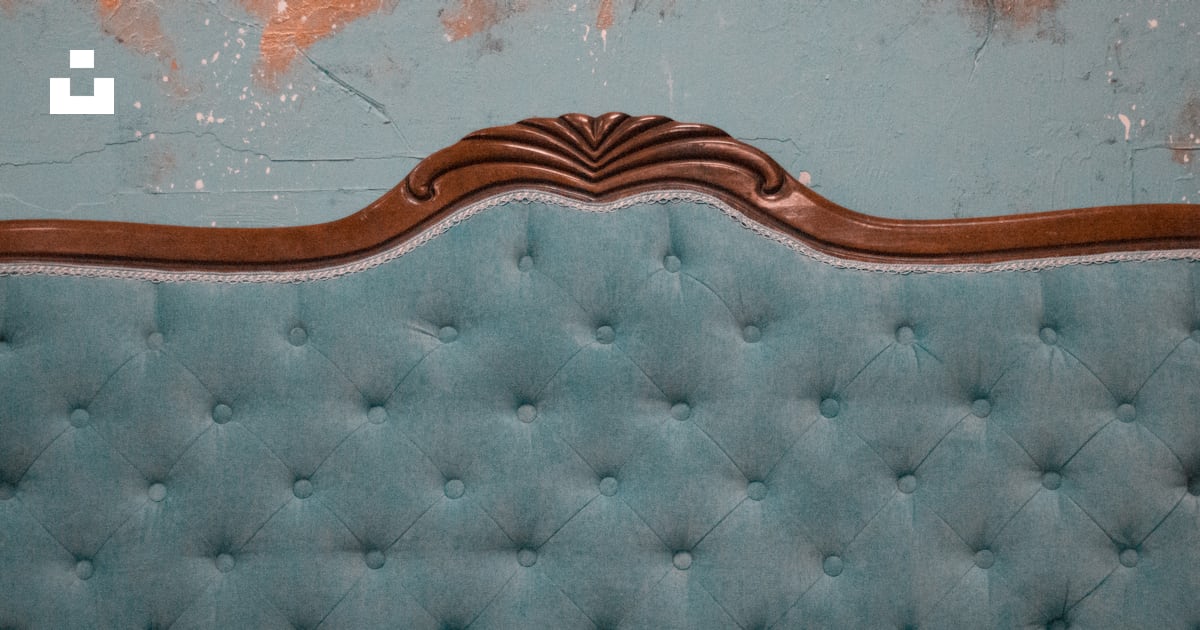 Blue and brown bed headboard photo Free Grey Image on Unsplash