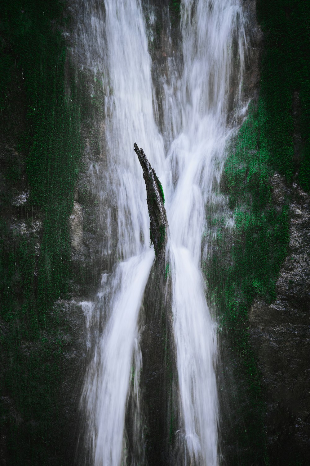 Chutes d’eau pendant la journée