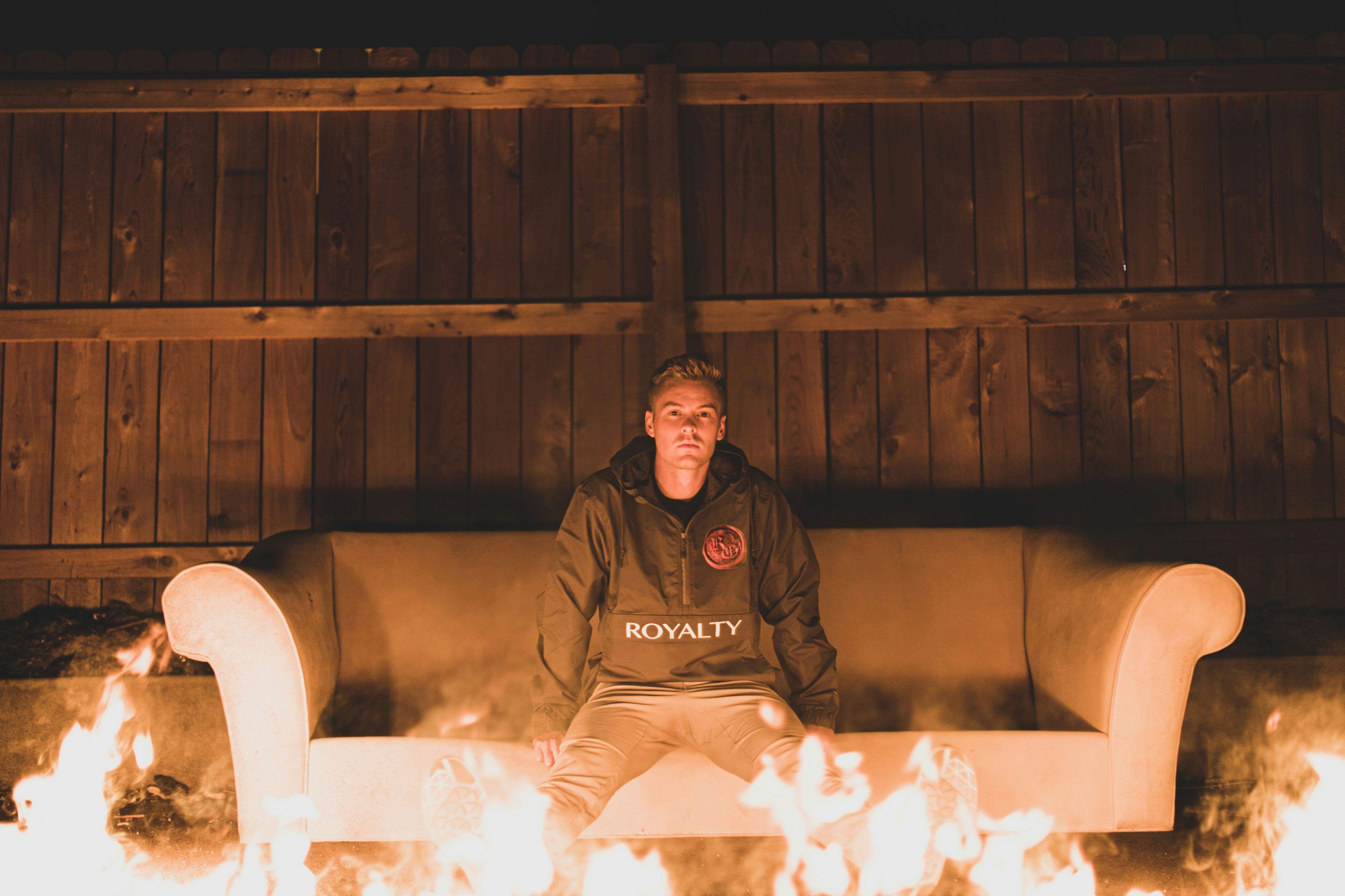 Mastering Reality TV Merch: Score Deals on Your Favorite Shows