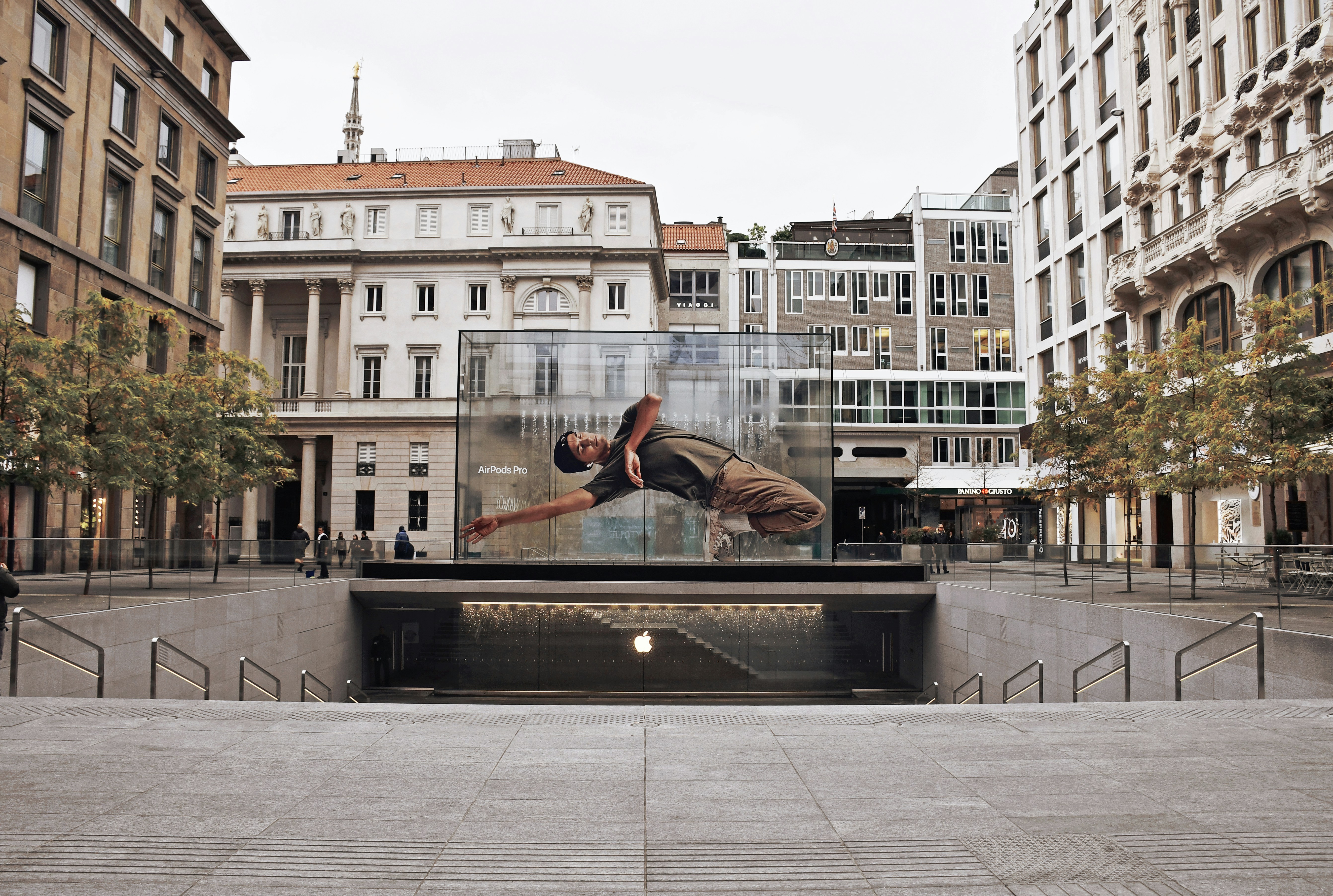 Apple Milano