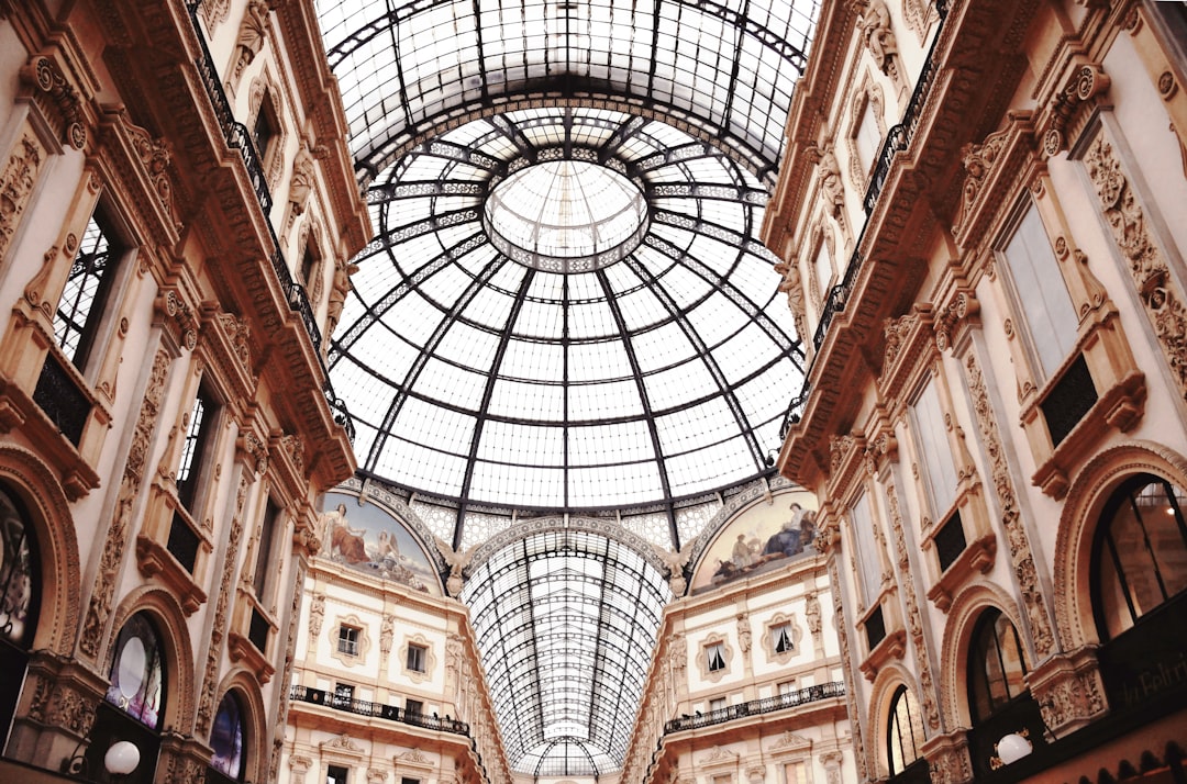 Basilica photo spot Galleria Vittorio Emanuele II Milan
