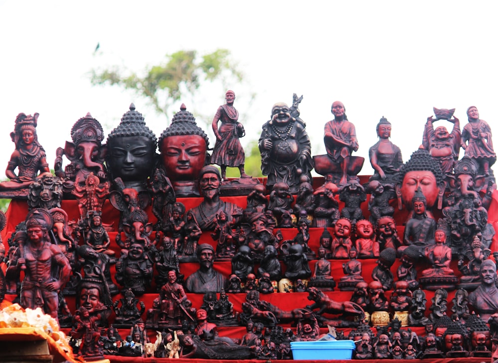 assorted buddha figurine lot