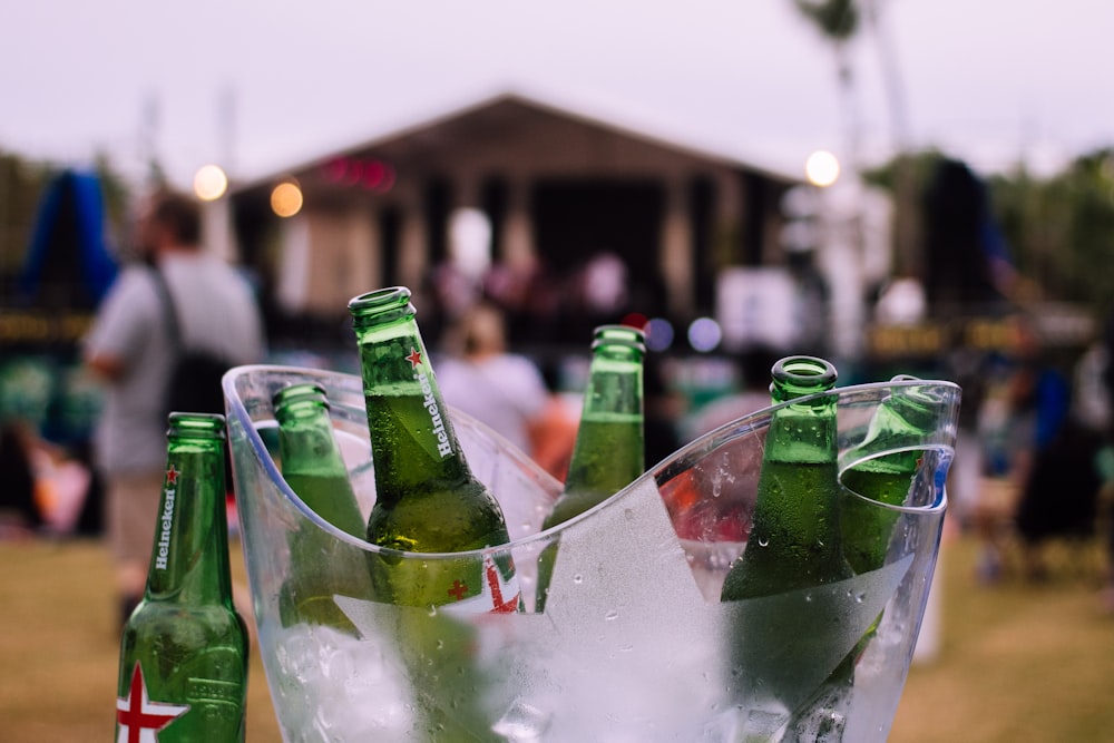 Botellas de cerveza Heineken