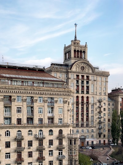 Kyiv's Buildings - Desde Tsum, Ukraine