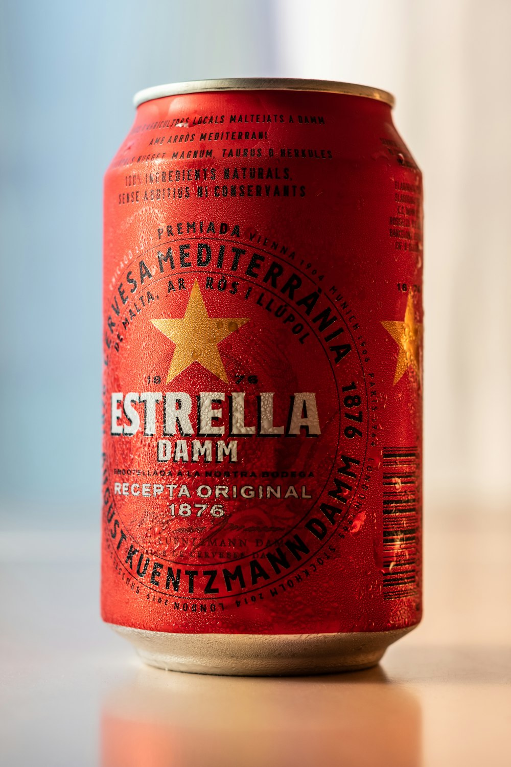 Estrella damm can