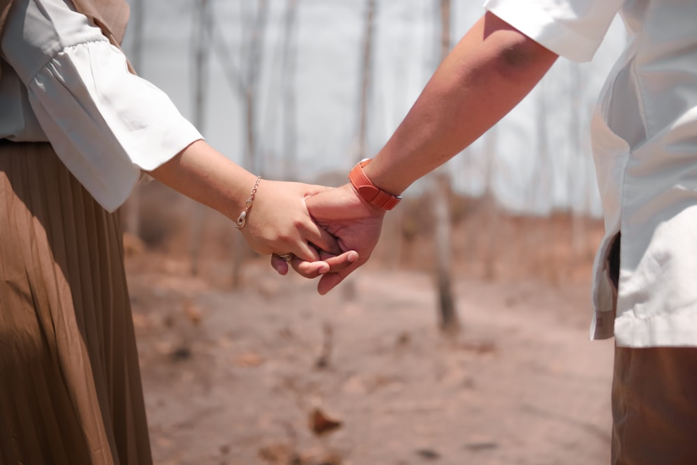 holding hand couple