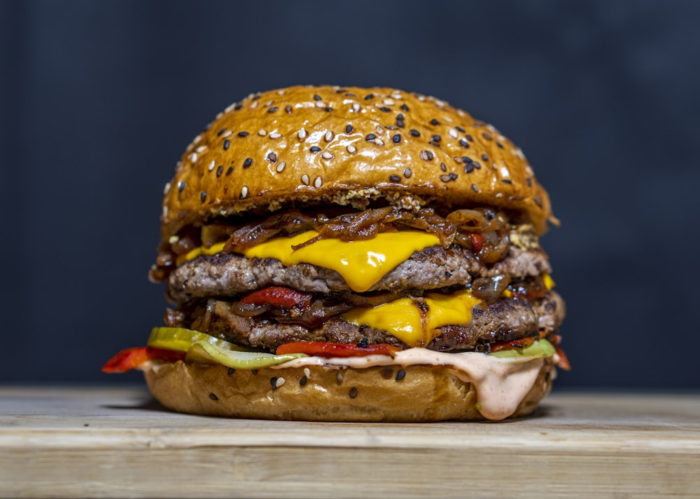 Cheeseburger con doppio tortino