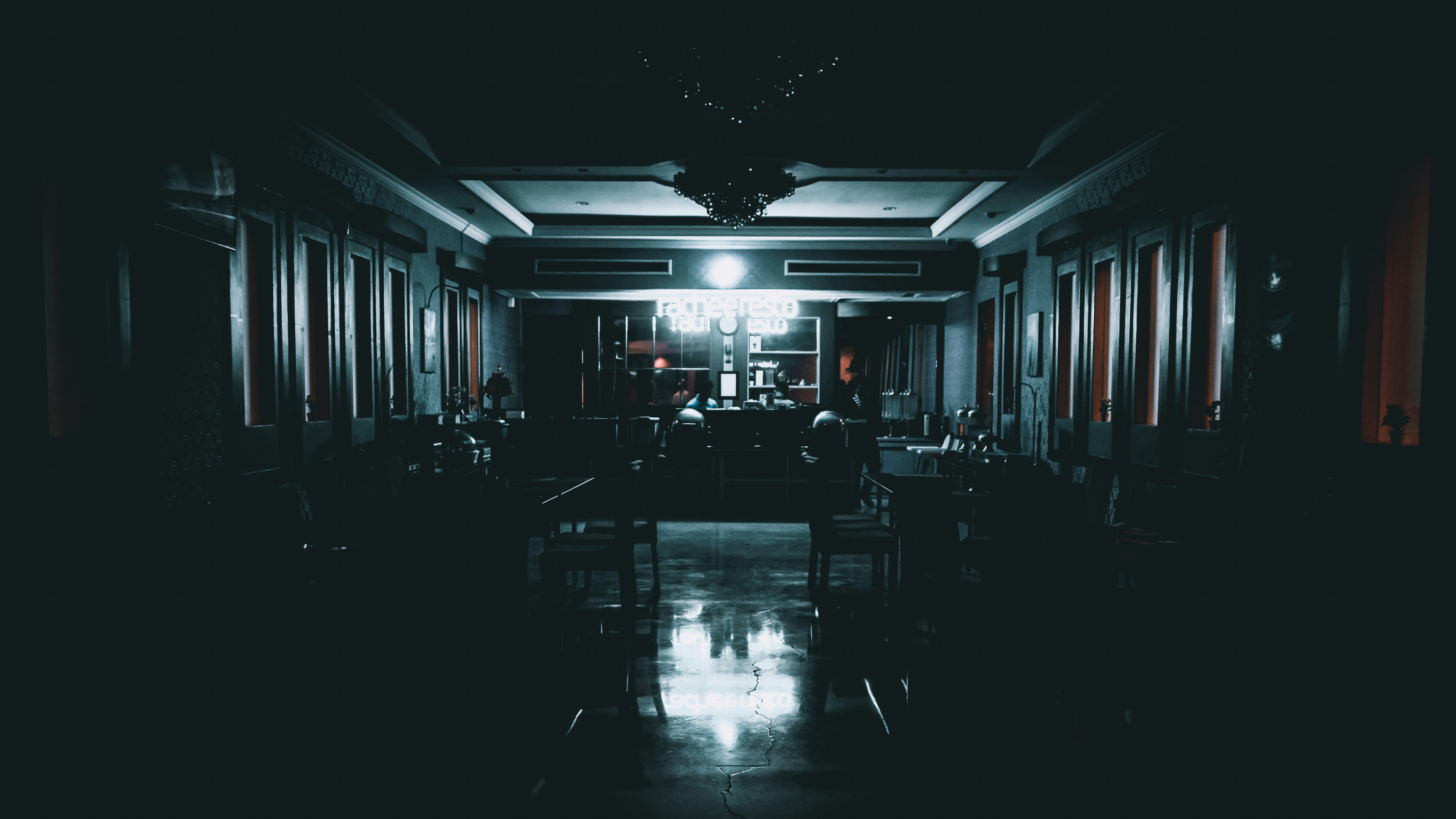 Photo by hikarinoshita