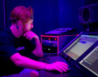 man facing on monitor