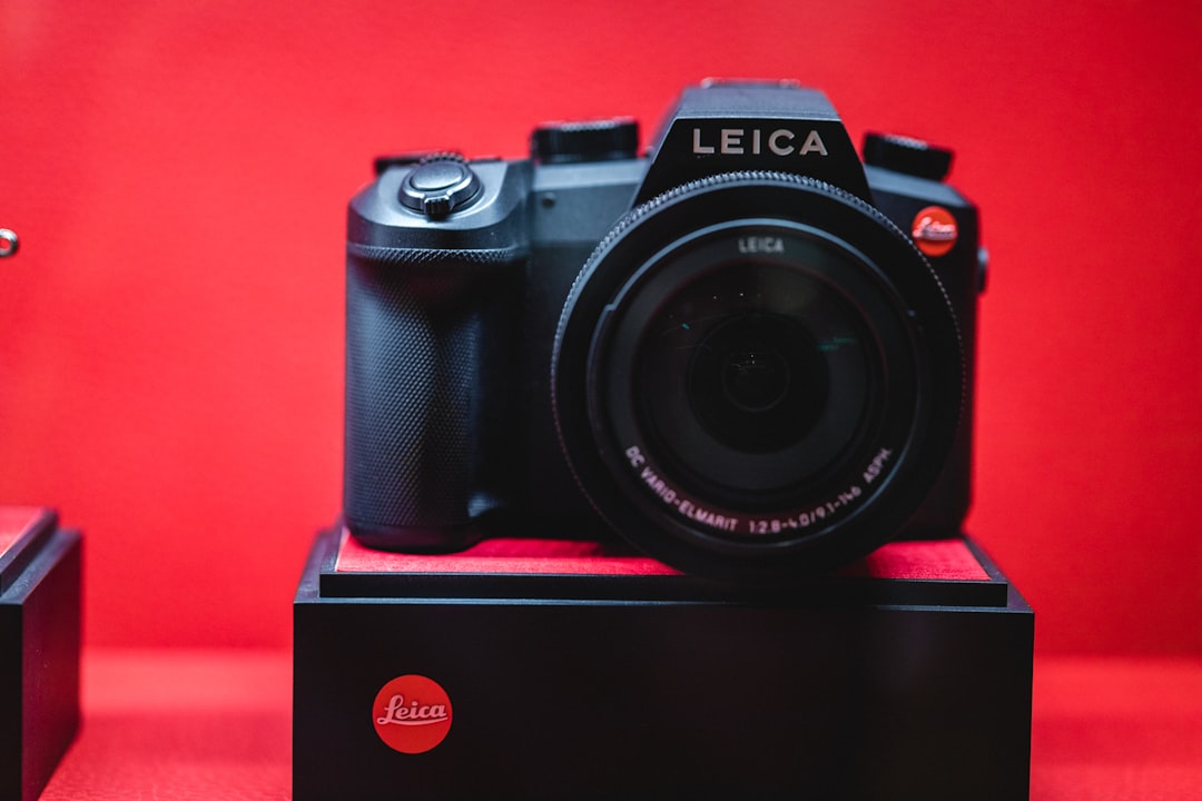 black Leica DSLR camera
