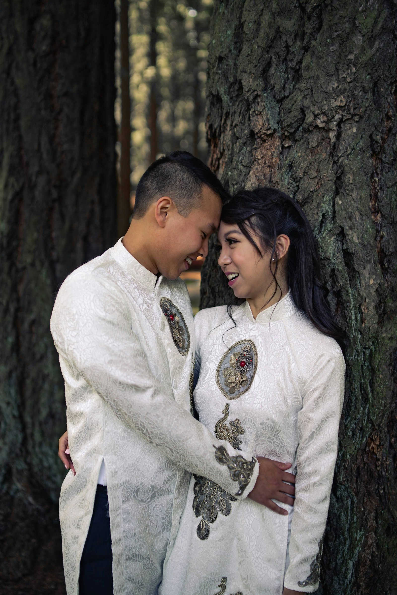 Sony a7 III + Samyang AF 35mm F1.4 FE sample photo. Man and woman hugging photography