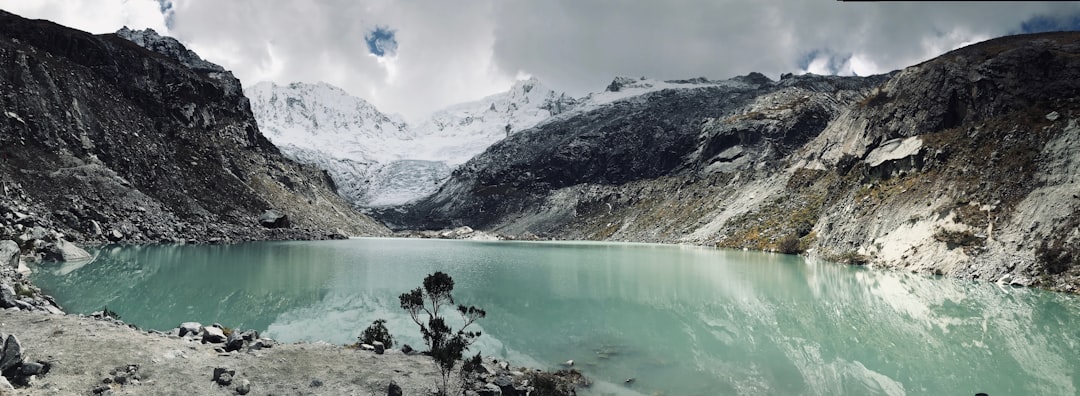 Glacial lake photo spot Laguna Llaca Chakrarahu