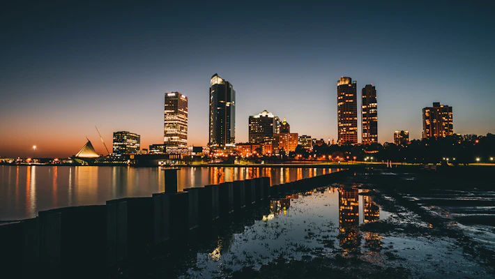 Milwaukee, WI