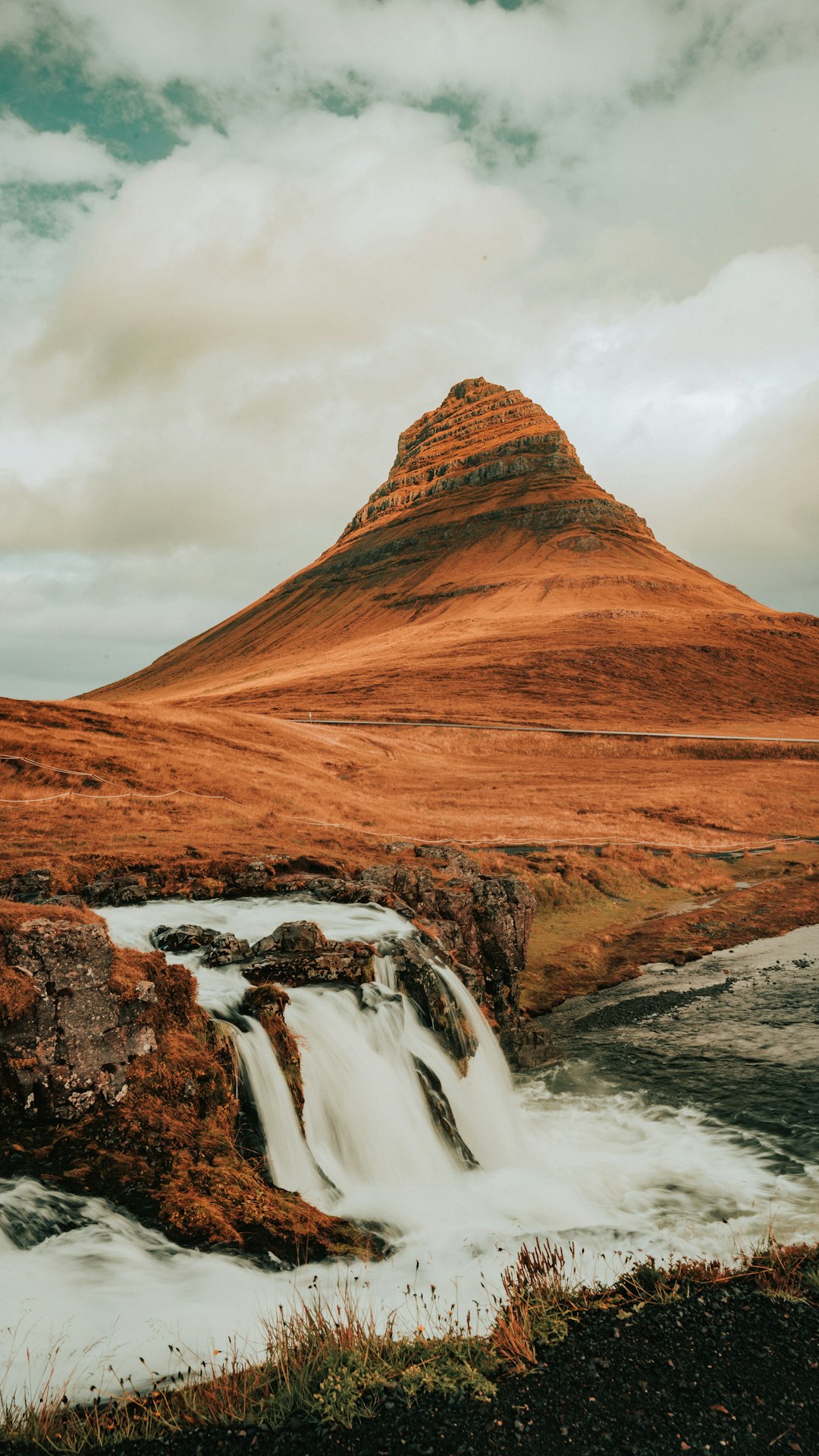 mountain at daytime