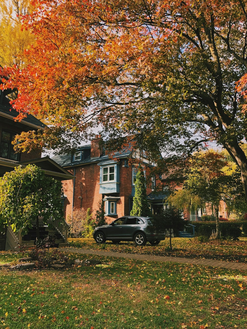 car parked in the frontyard