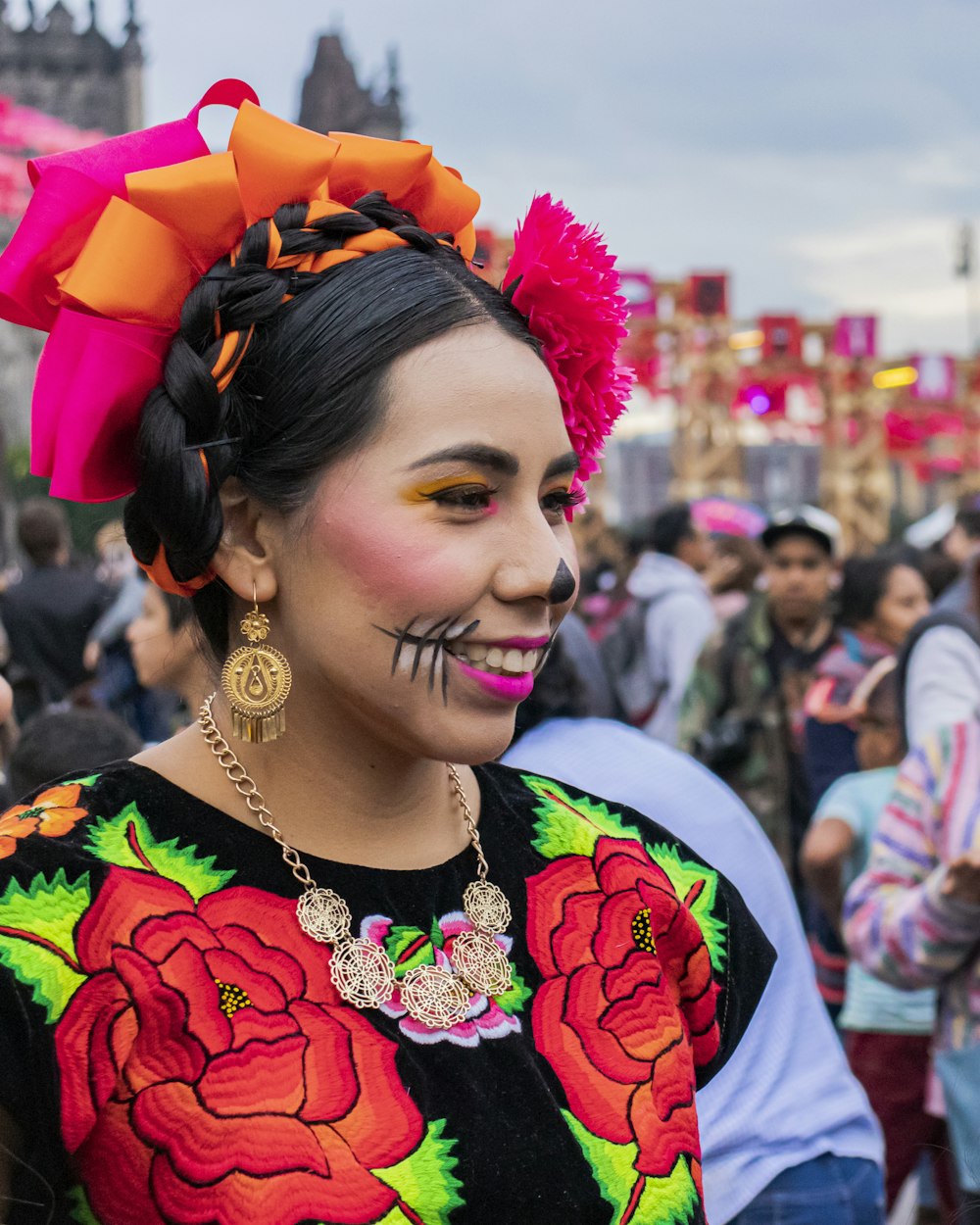 mujer sonriente