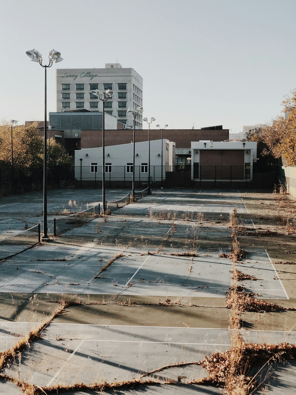 tennis court during daytime