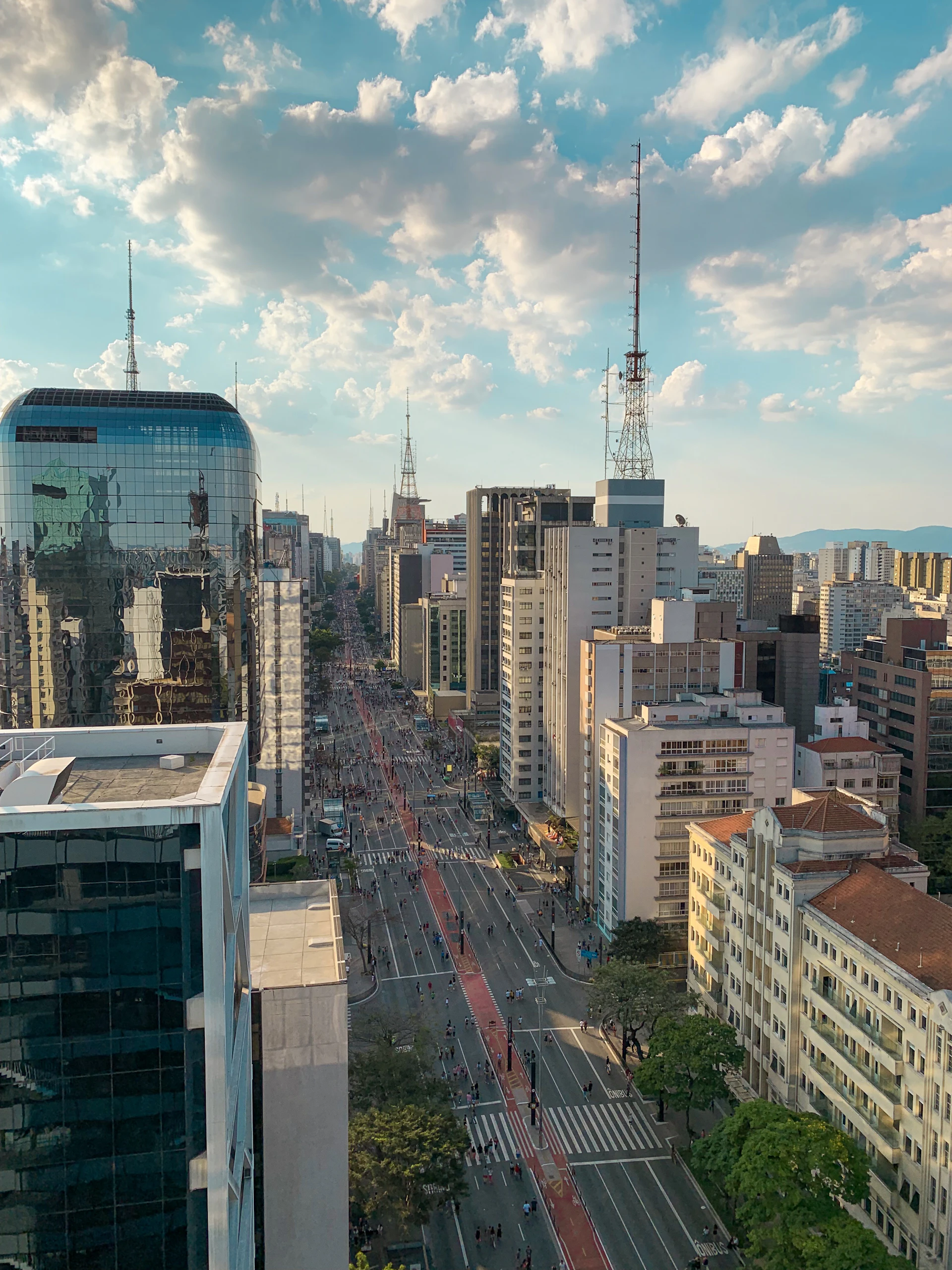 Vista aérea dos prédios da Avenida Paulista, em São Paulo