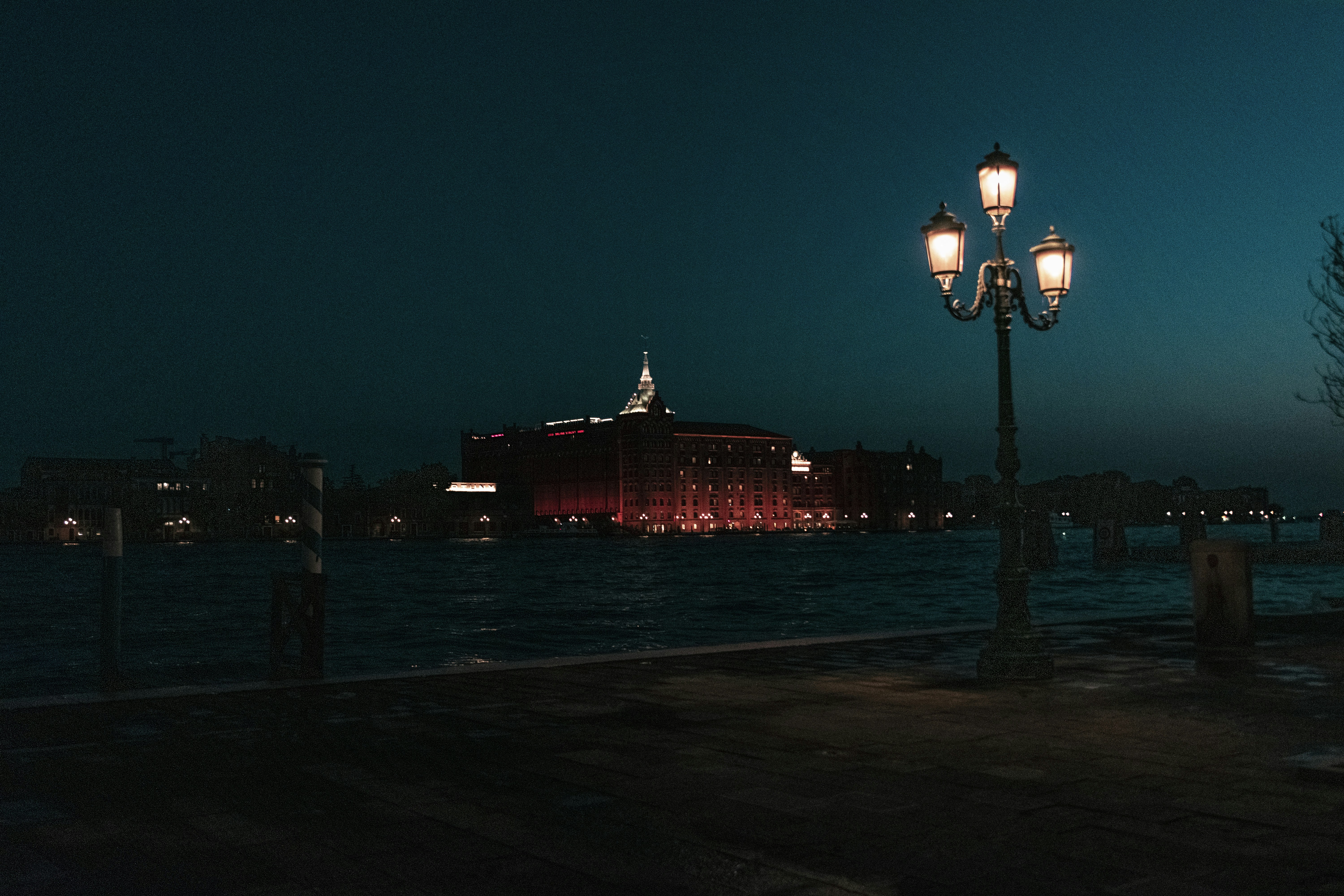 Photo by frenjaminbenklin