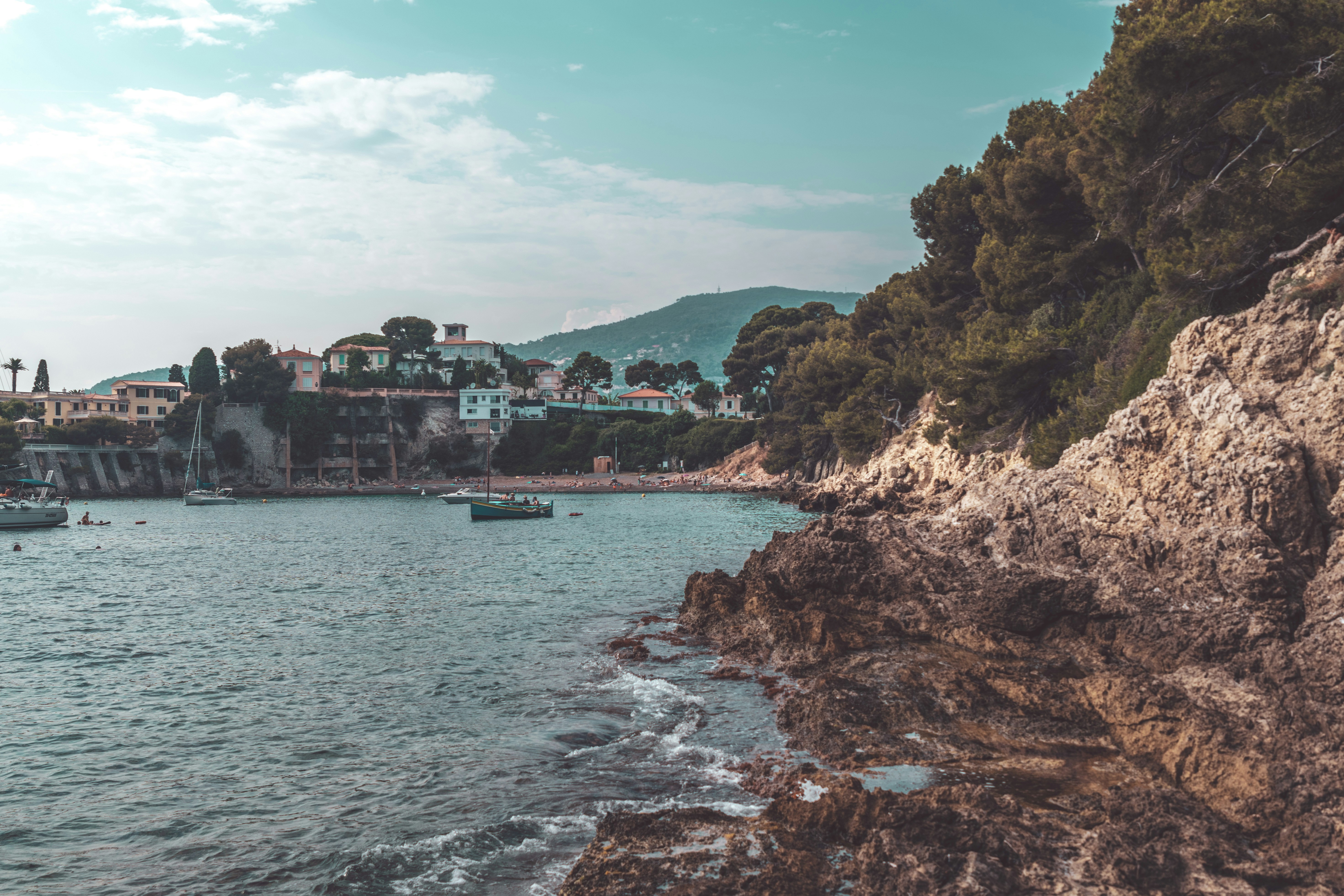 Photo by frenjaminbenklin