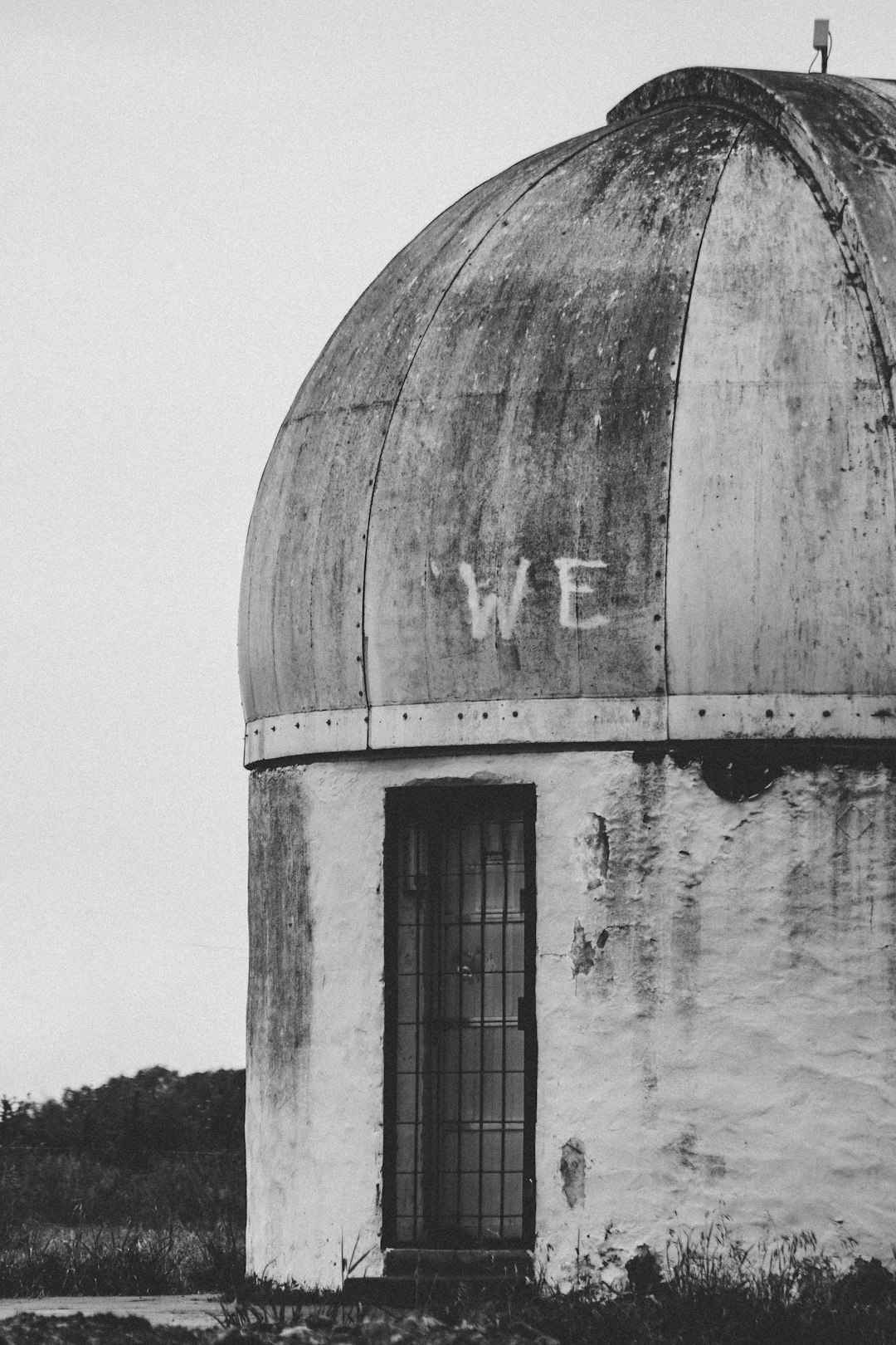 grayscale photo of dome building