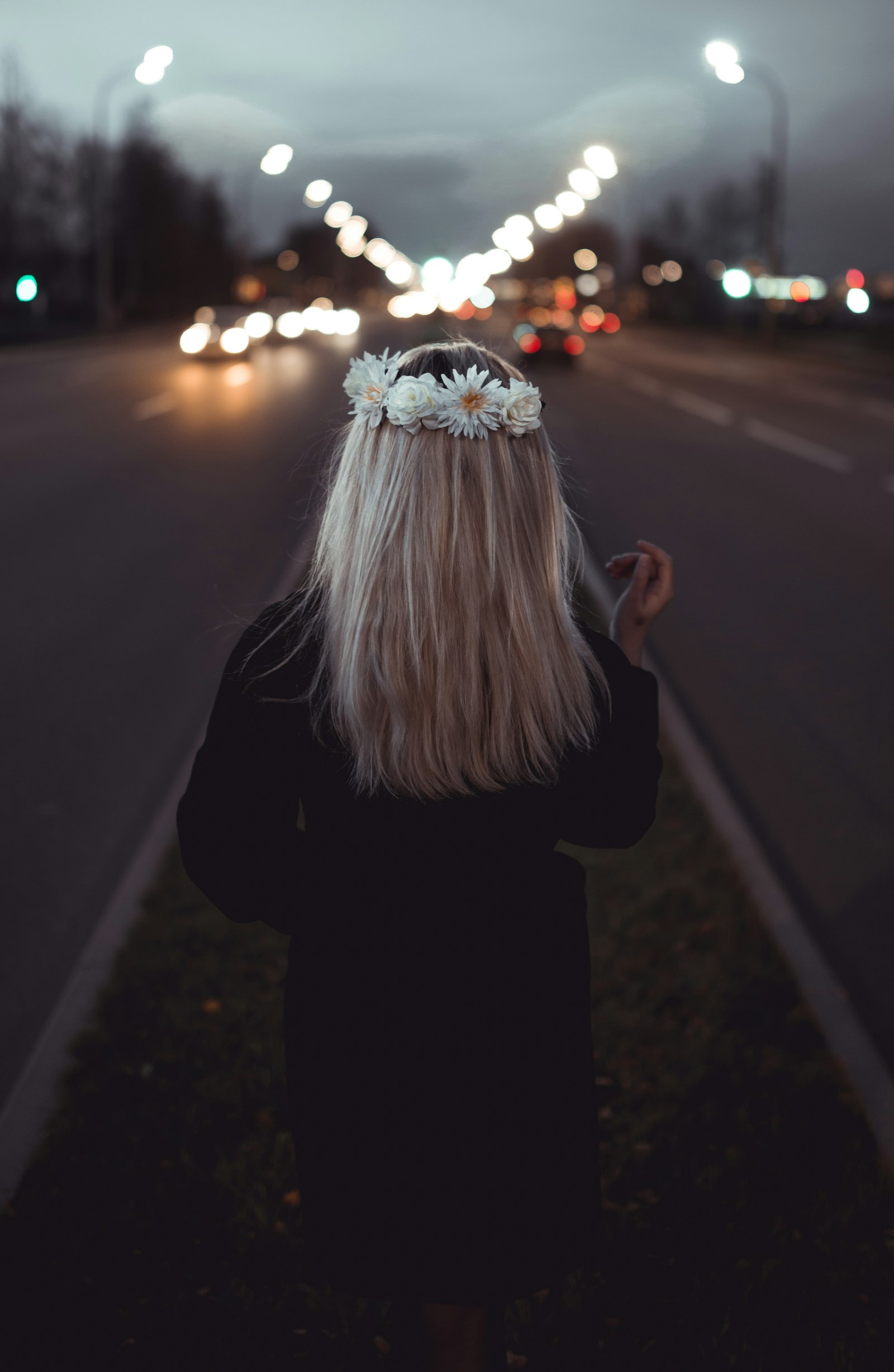 Nikon D600 + Sigma 35mm F1.4 DG HSM Art sample photo. Woman wearing flower crown photography