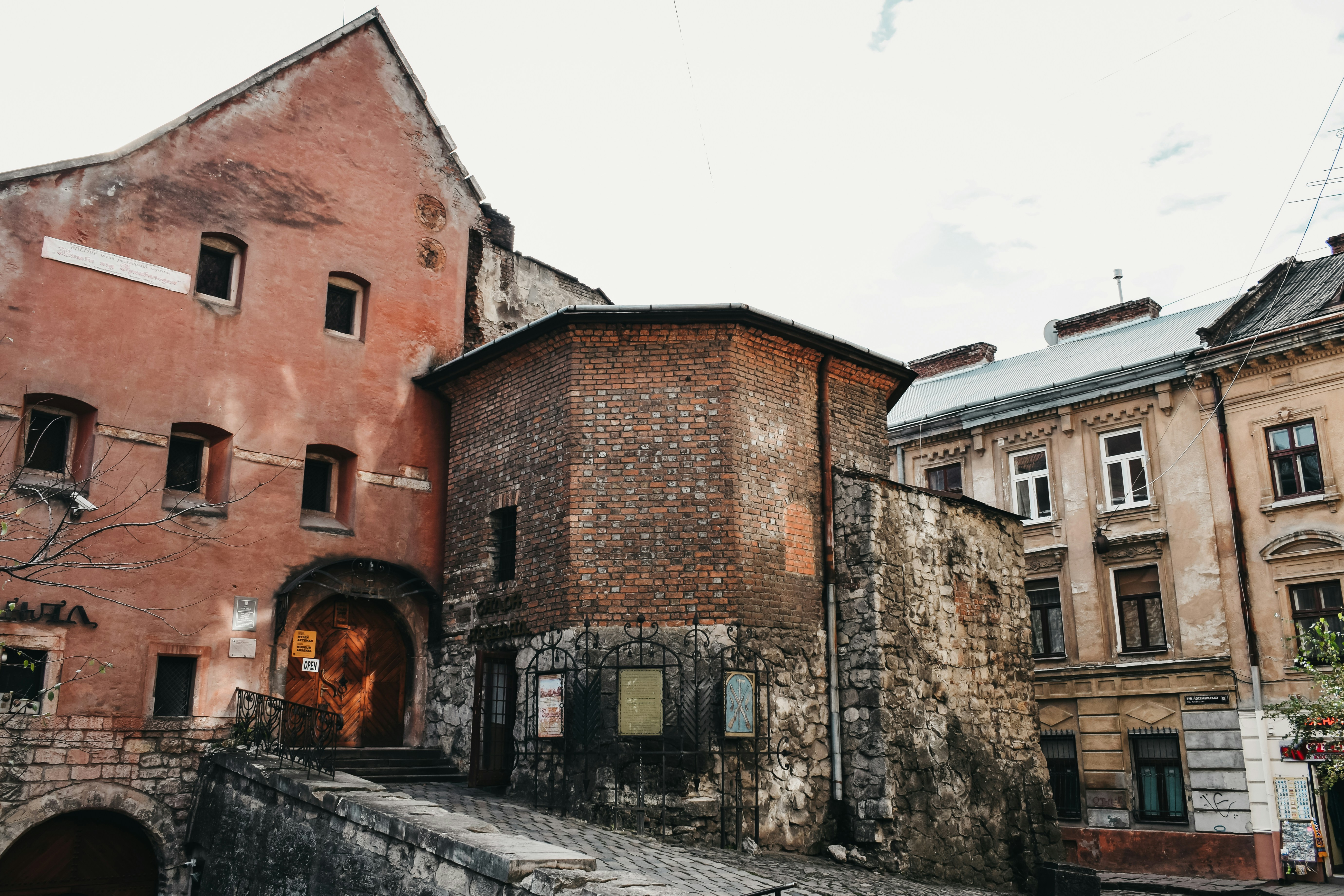 Photo by darya_tryfanava