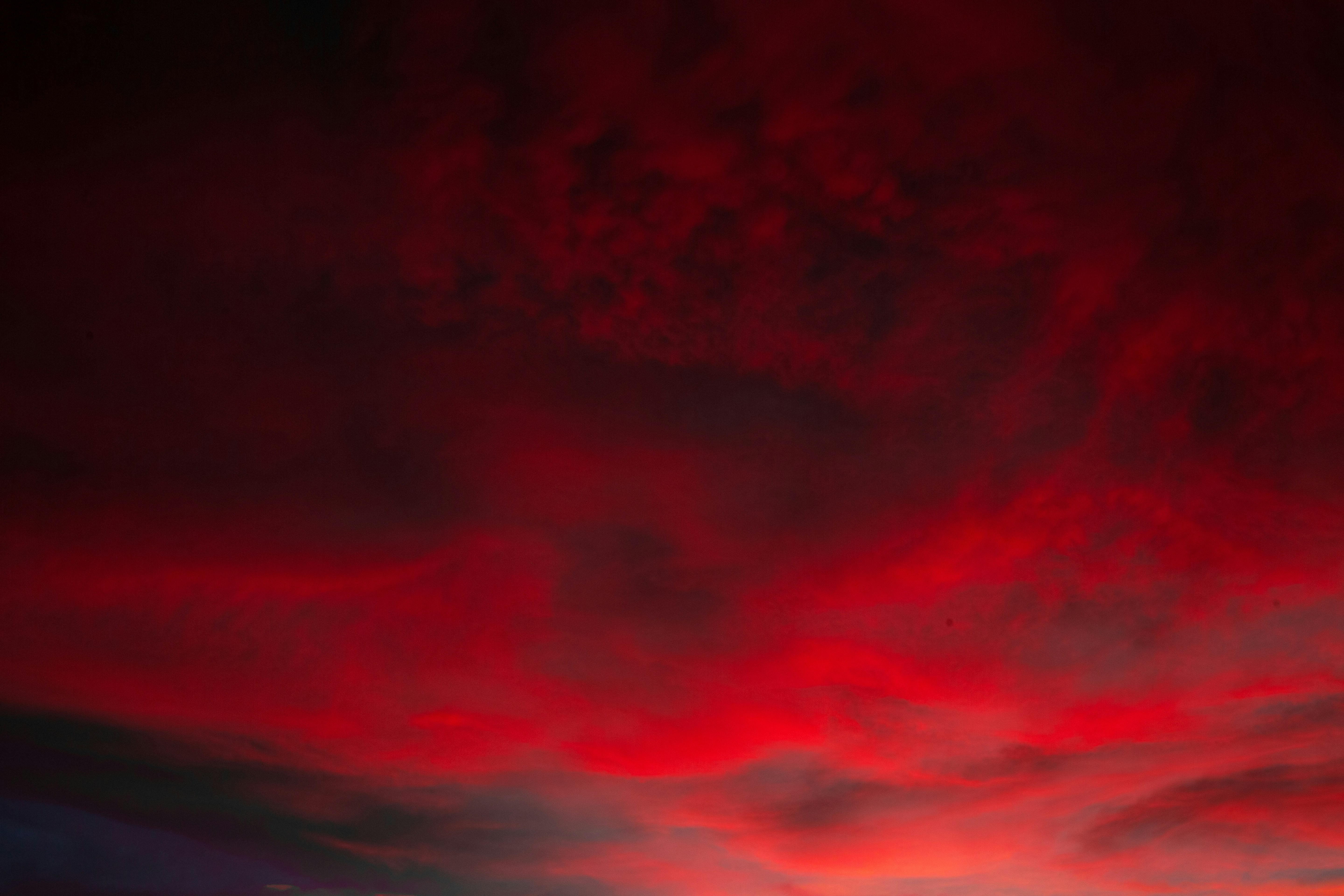 赤い雲の写真 Unsplashで見つける茶色の無料写真