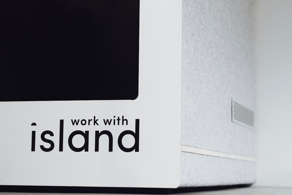 work with island text