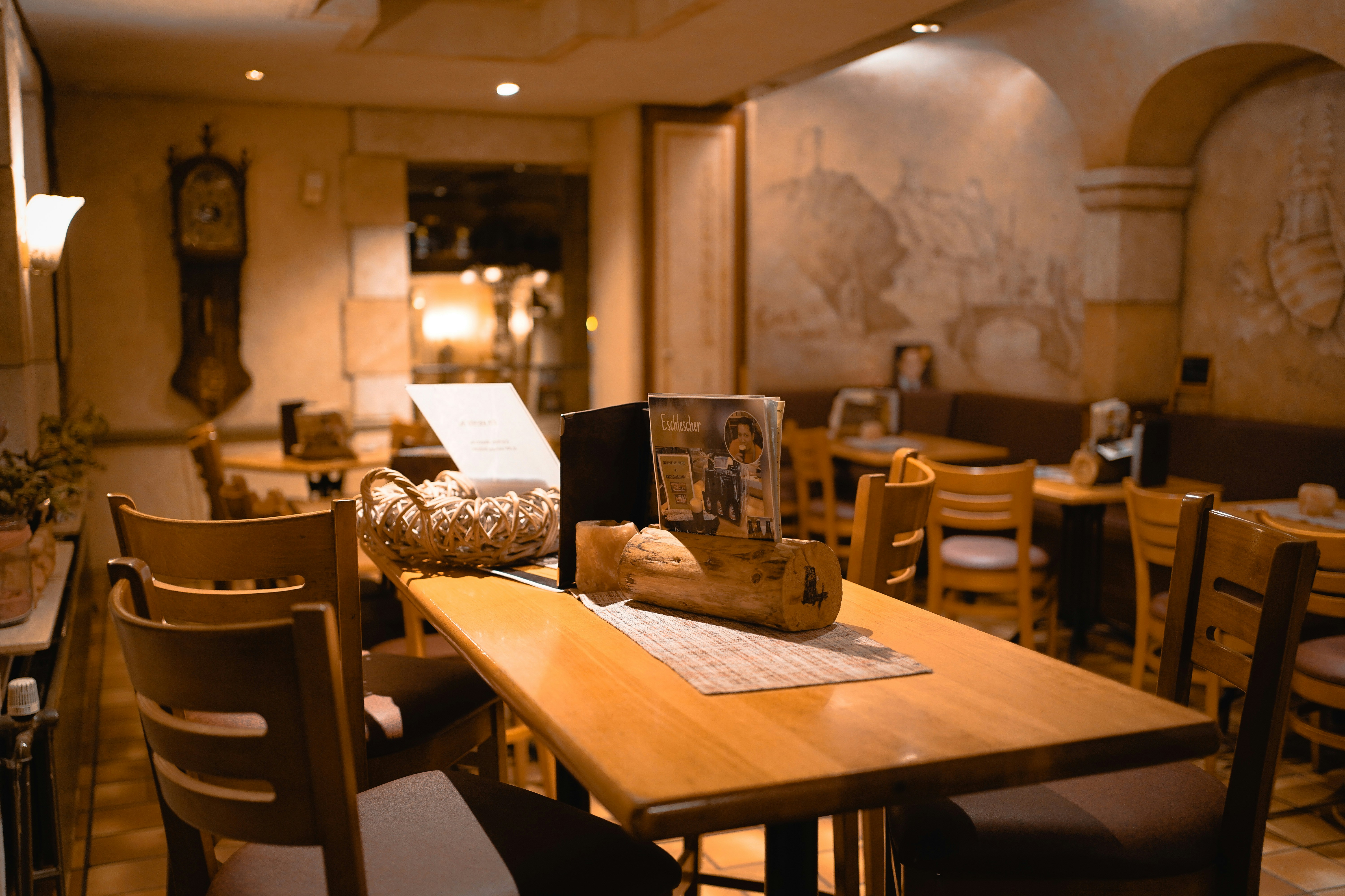 Crab shabu bar interior