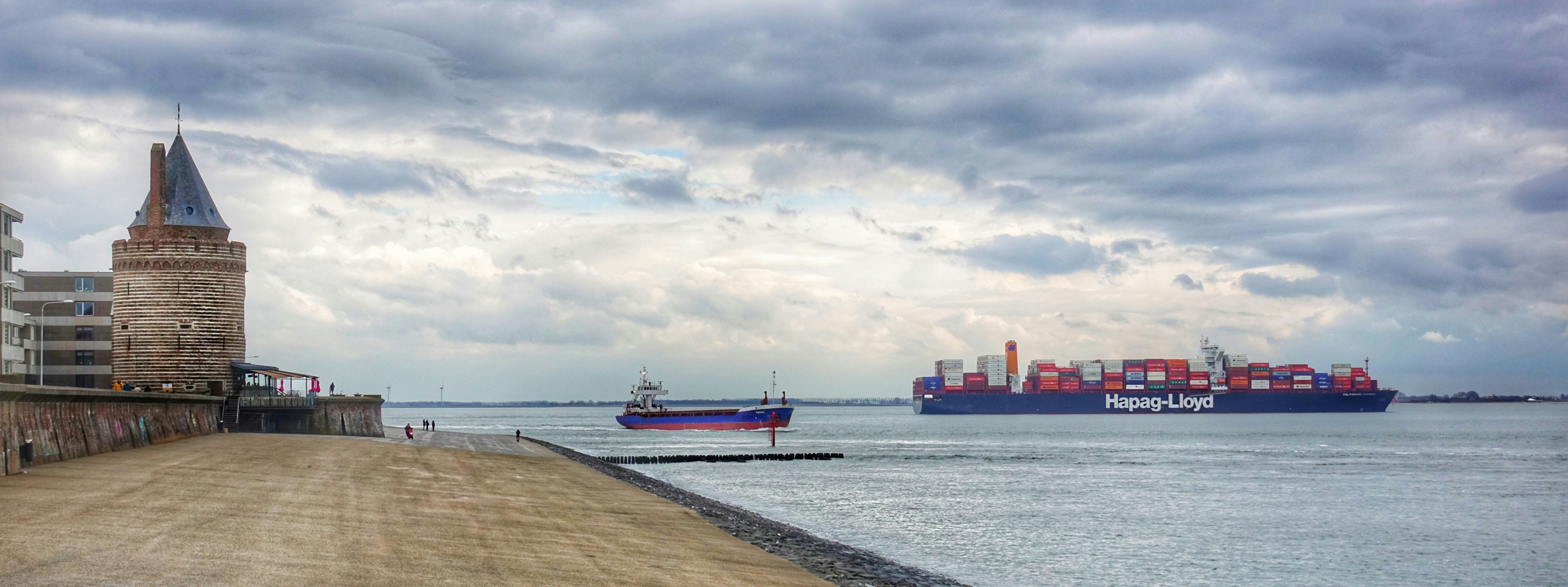 Photo by michelstock