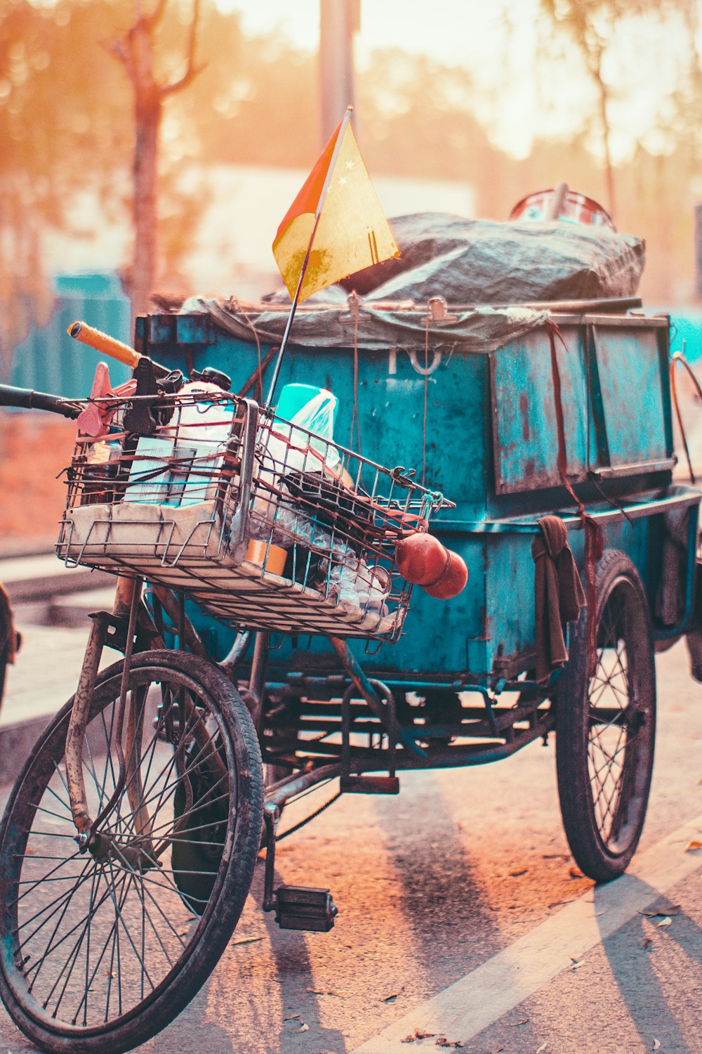 blue and black trike