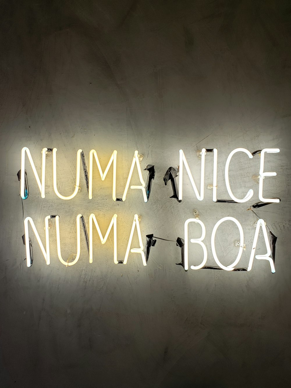 Numa Nice Numa Boaネオンライト