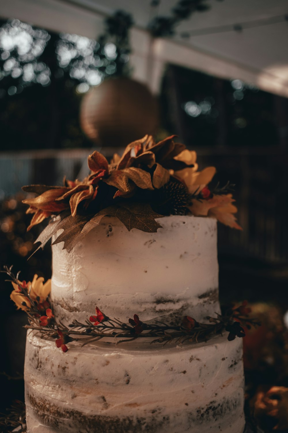 round white fondant 2-tier cake