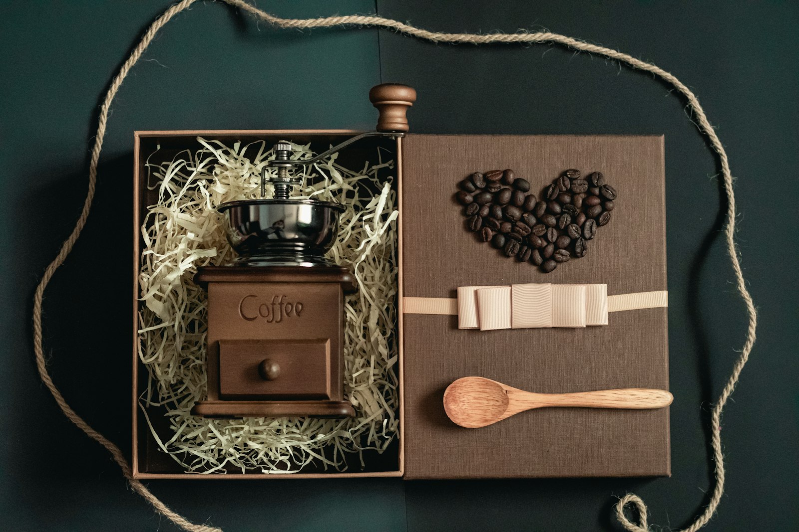 Nikon D7500 + Nikon AF-S Nikkor 50mm F1.8G sample photo. Coffee grinder in box photography