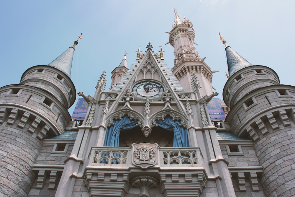 close-up photography of castle during daytime