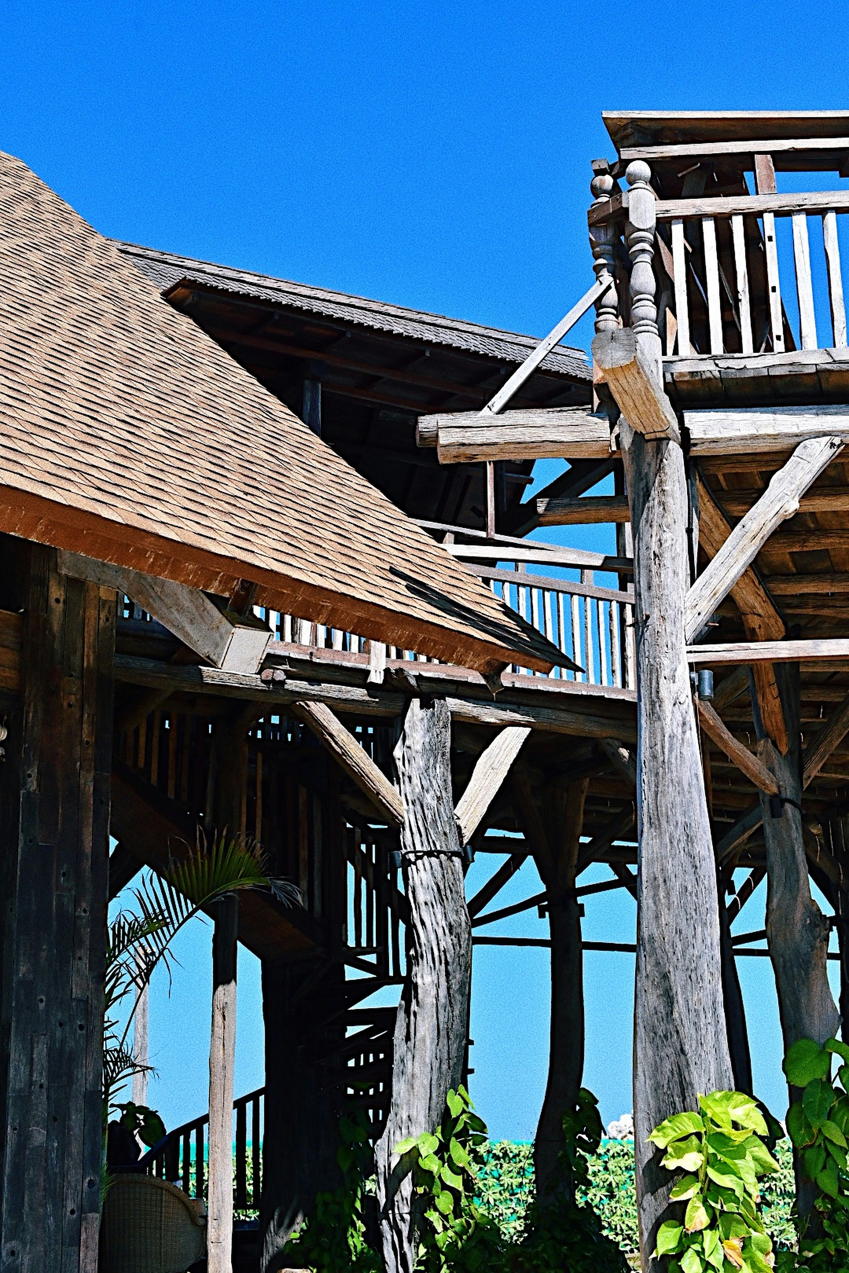 brown and gray house