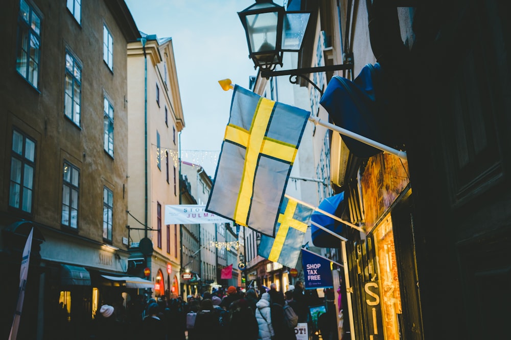 壁にスウェーデンの国旗