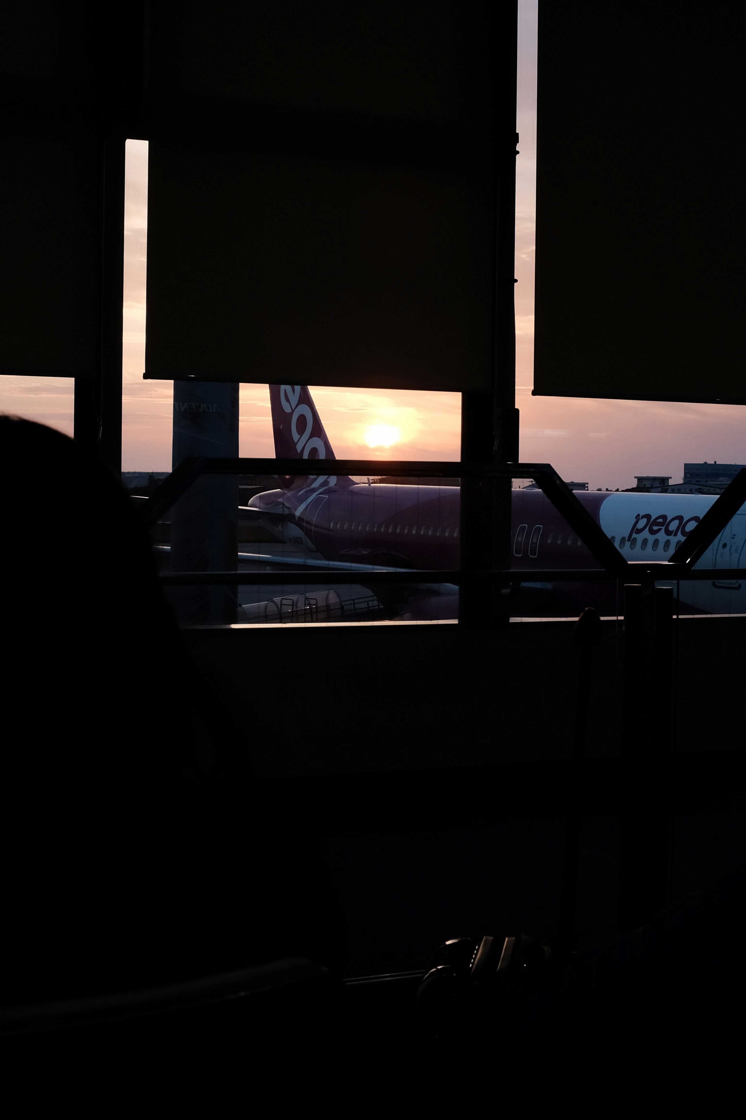 Choose from a curated selection of Windows wallpapers for your mobile and desktop screens. Always free on Unsplash.