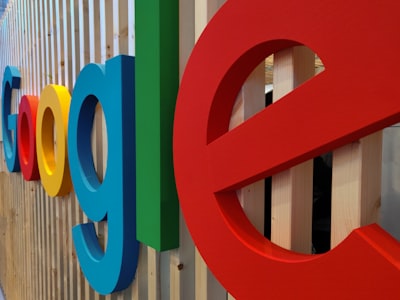 Pozycjonowanie stron internetowych w Warszawie - Google logo