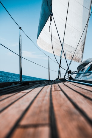 selective focus photography of blue and gray mast during daytime