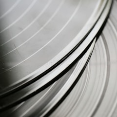 a stack of metal plates stacked on top of each other