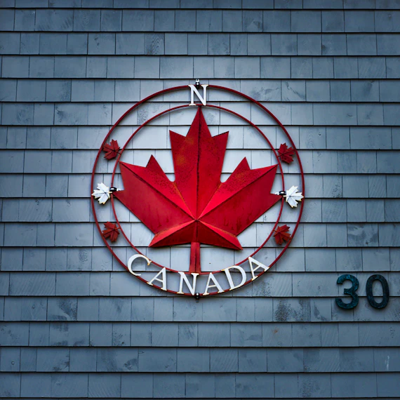 Canada 30 shop front