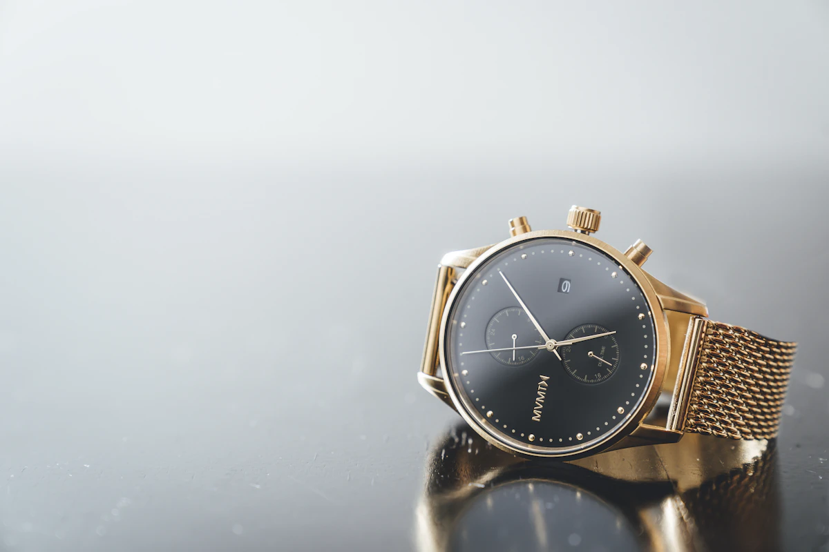Men's chronograph watch with link bracelet