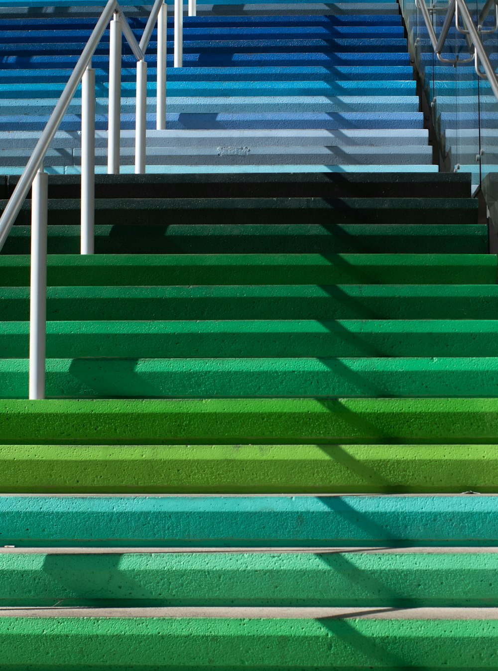 mehrfarbige Treppe